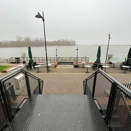Otel Oostereiland Hoorn (North Holland)