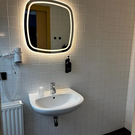Hotel Oostereiland 3*