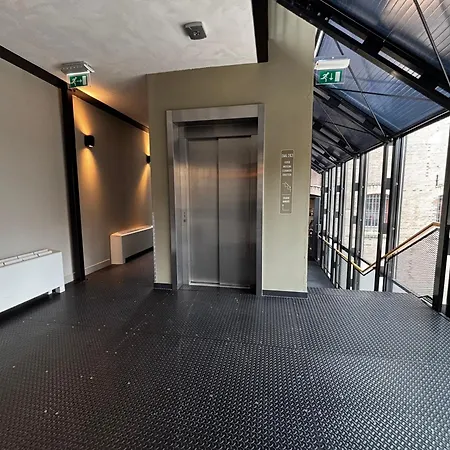 Hotel Oostereiland 3*