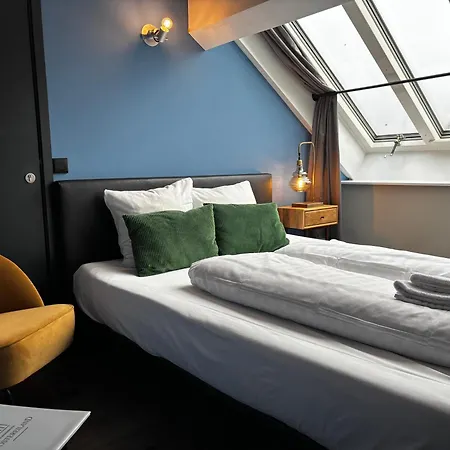 Oostereiland Otel 3*