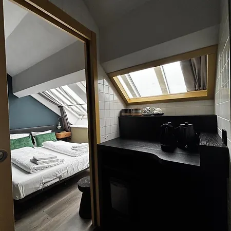 Hotel Oostereiland 3*