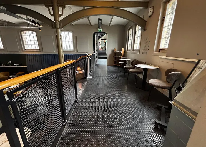 호텔 Oostereiland 3*