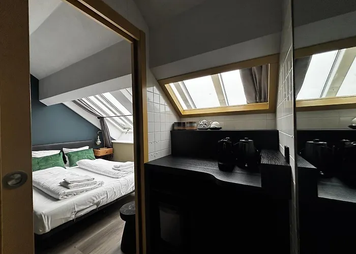 호텔 Oostereiland 3*